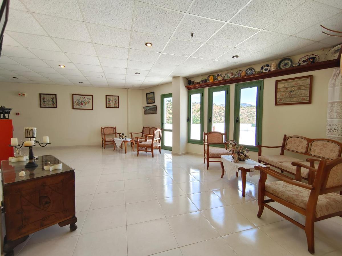 Alex (Adults Only) Hotell Karpathos Exteriör bild